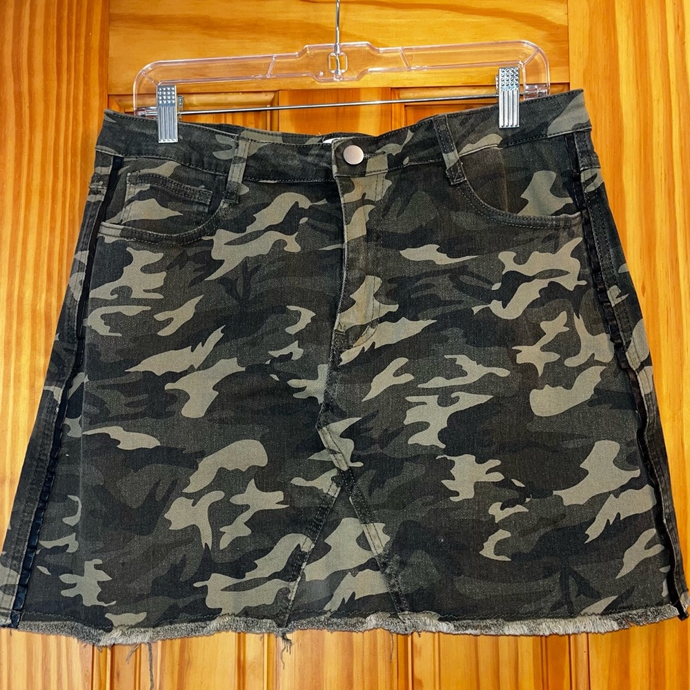 Camo denim skirt size 12